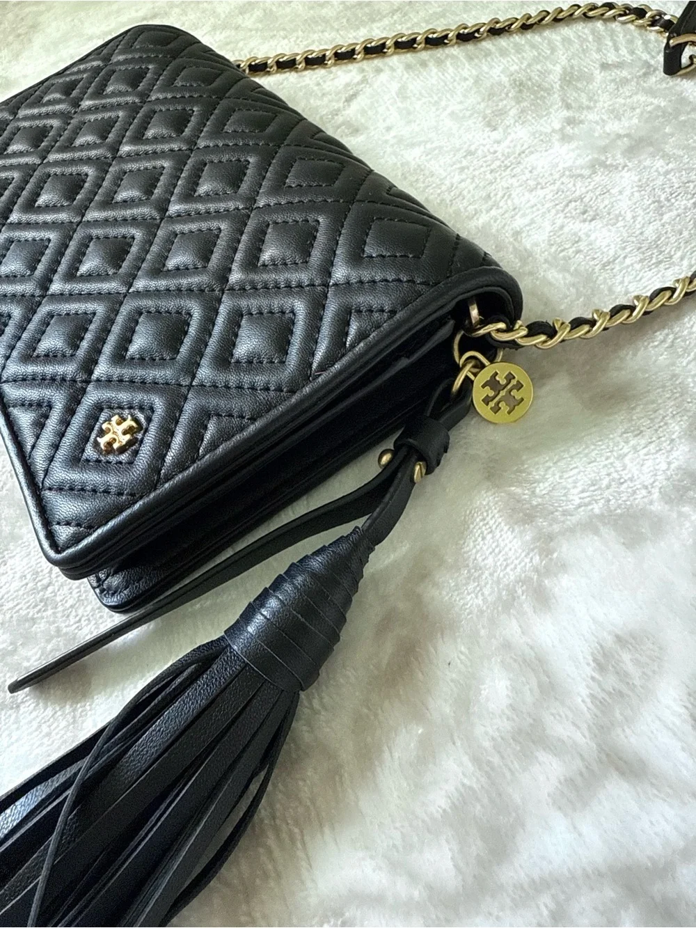Tory Burch Fleming Quilted Leather Chain Crossbody Bag Wallet with Tassel Logo